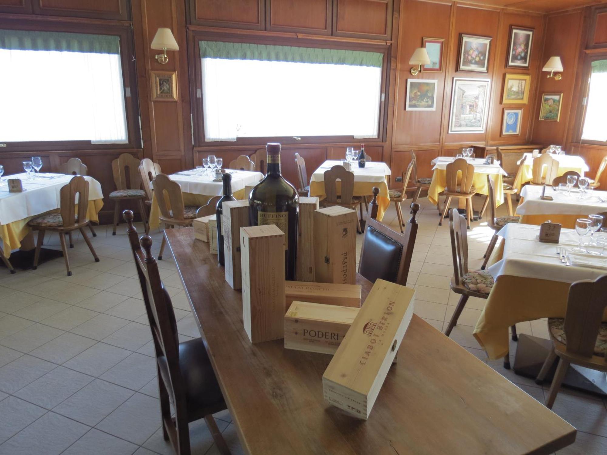 La Baita D'Oro Ristorante Residence Monteduro Esterno foto