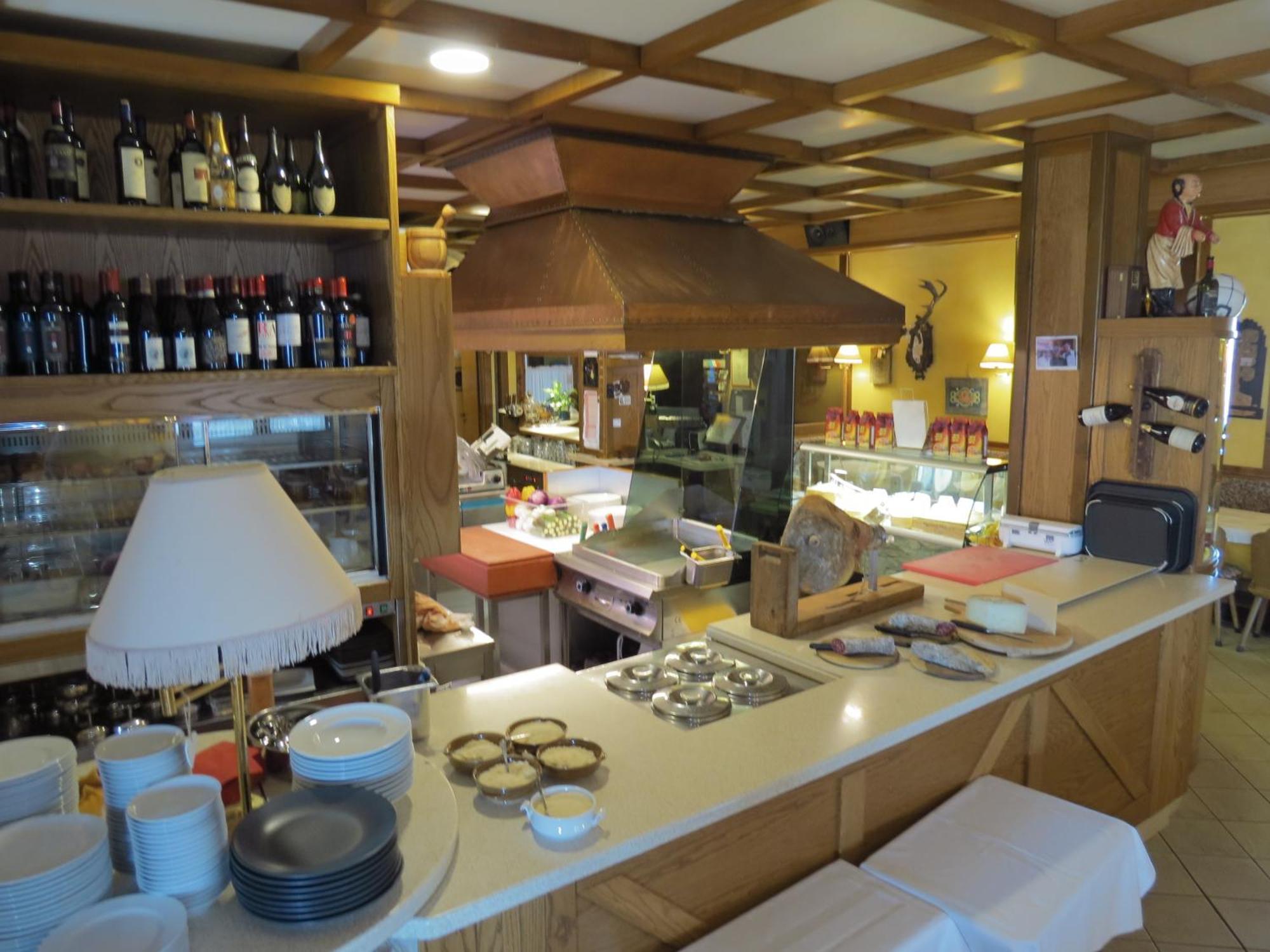 La Baita D'Oro Ristorante Residence Monteduro Esterno foto