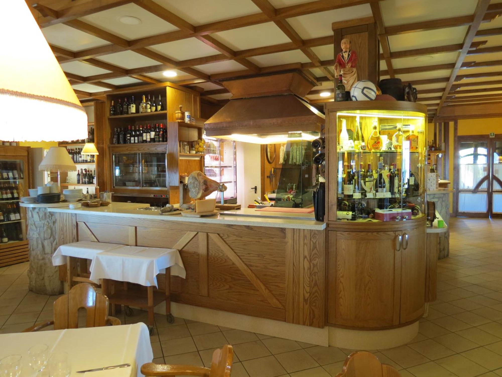 La Baita D'Oro Ristorante Residence Monteduro Esterno foto