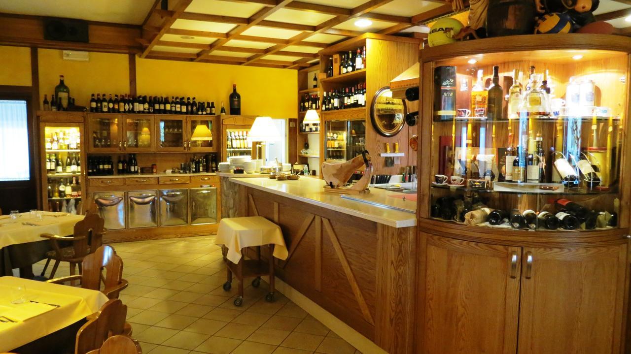 La Baita D'Oro Ristorante Residence Monteduro Esterno foto